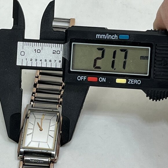 YVES SAINT LAURENT YSL STAINLESS STEEL WATCH New Battery Works! - Picture 9 of 13